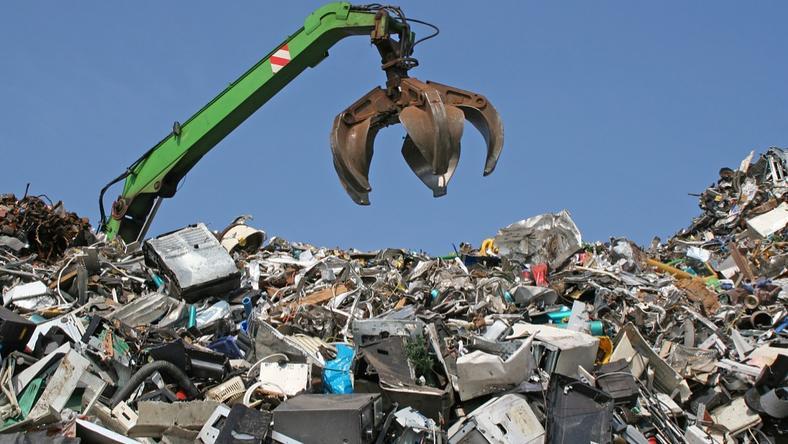 上千万人追着看,电子垃圾修复视频为什么那么受欢迎?